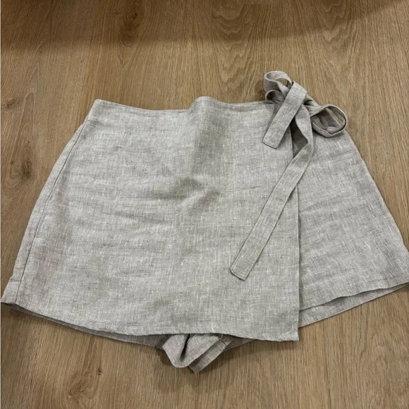 Reformation linen Eva skirt skort oatmeal natural color size 8 - Picture 3 of 5